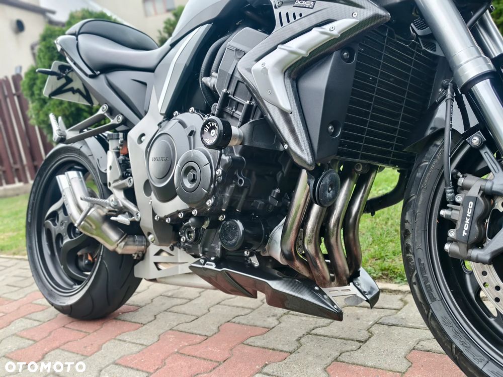 Honda CB - 12
