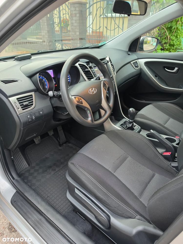 Hyundai i30 i30cw 1.4 Trend - 18