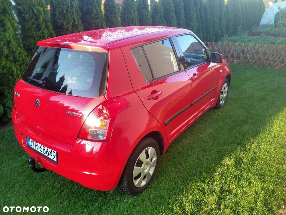 Suzuki Swift 1.3 JB Edition - 4
