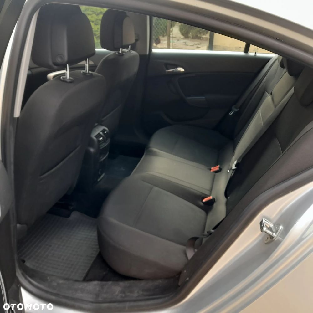Opel Insignia 1.8 - 4