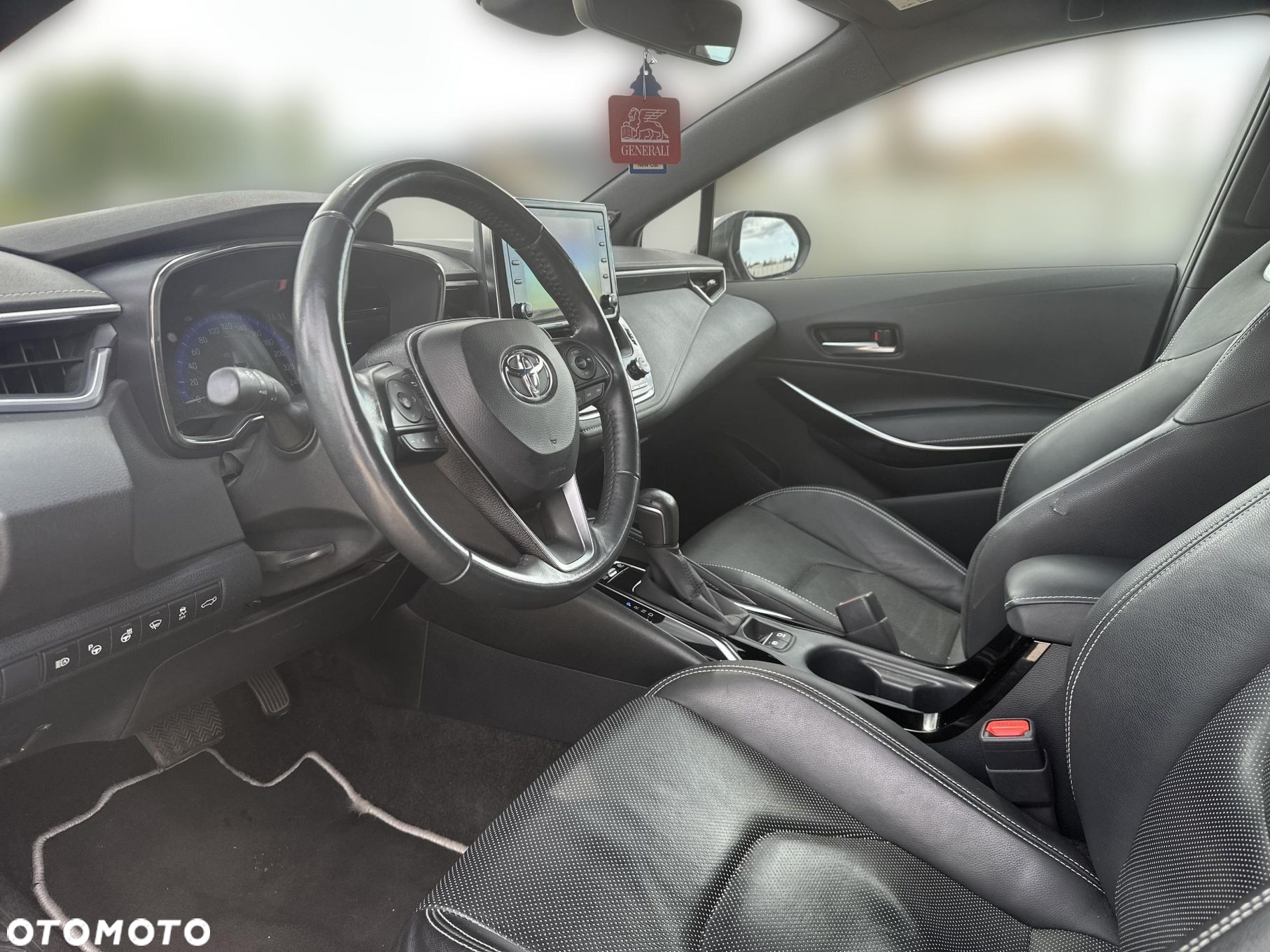 Toyota Corolla - 10