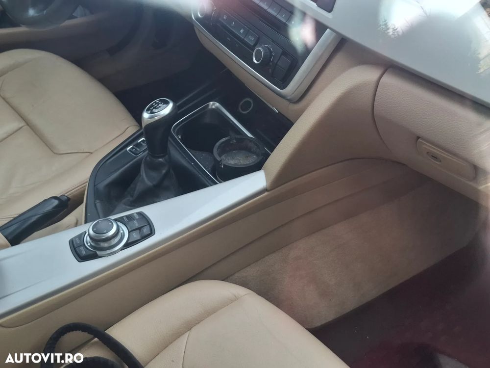 BMW Seria 3 318d - 8