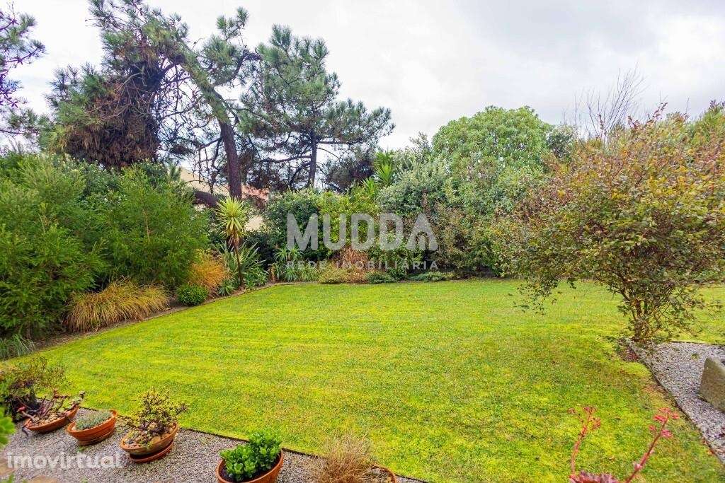 Viver na Torreira: Moradia T4 com Luz Natural e Espaço Exterior Único - Grande imagem: 4/46