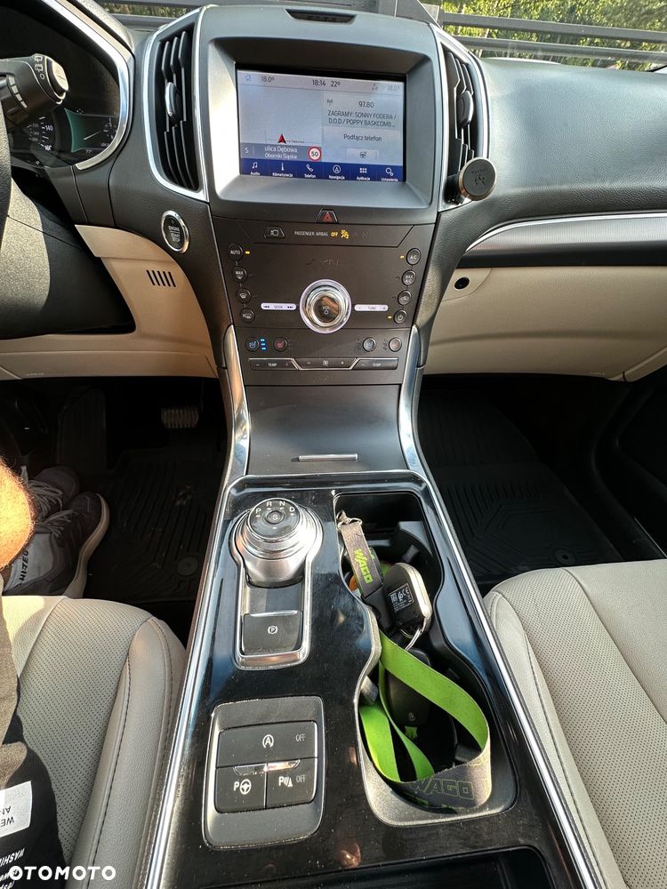 Ford Edge - 30