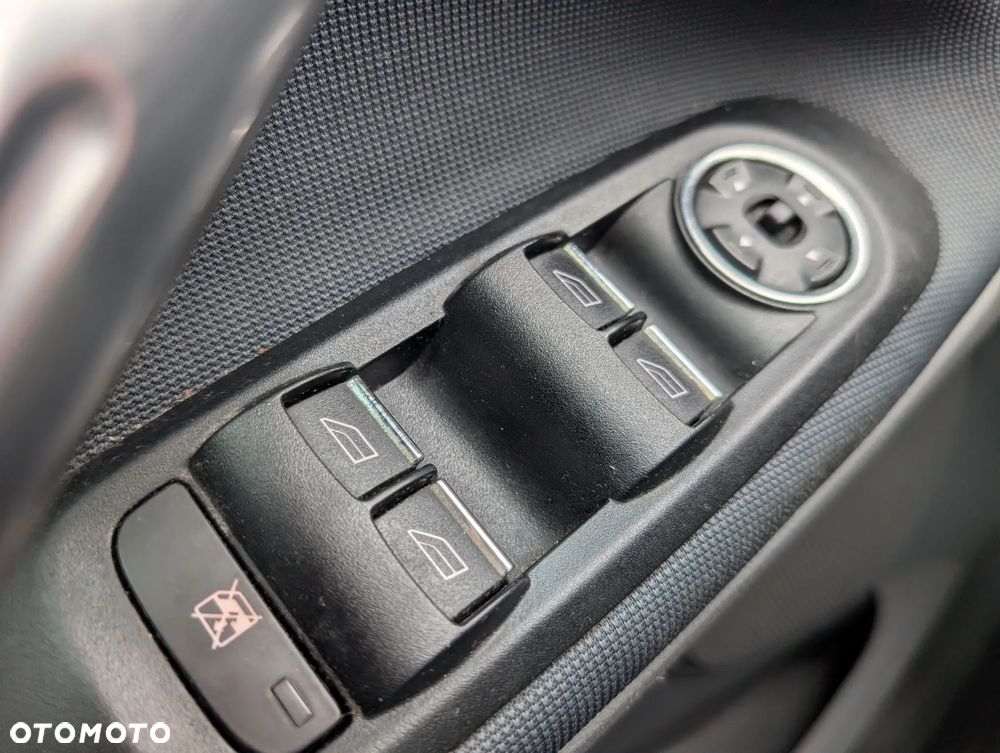 Ford S-Max 2.0 TDCi Trend - 15