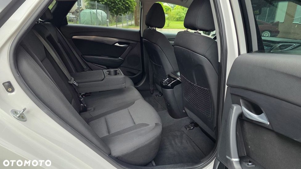 Hyundai i40 1.7 CRDi Premium DCT - 17