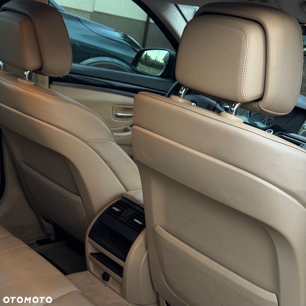 BMW Seria 5 520d - 12