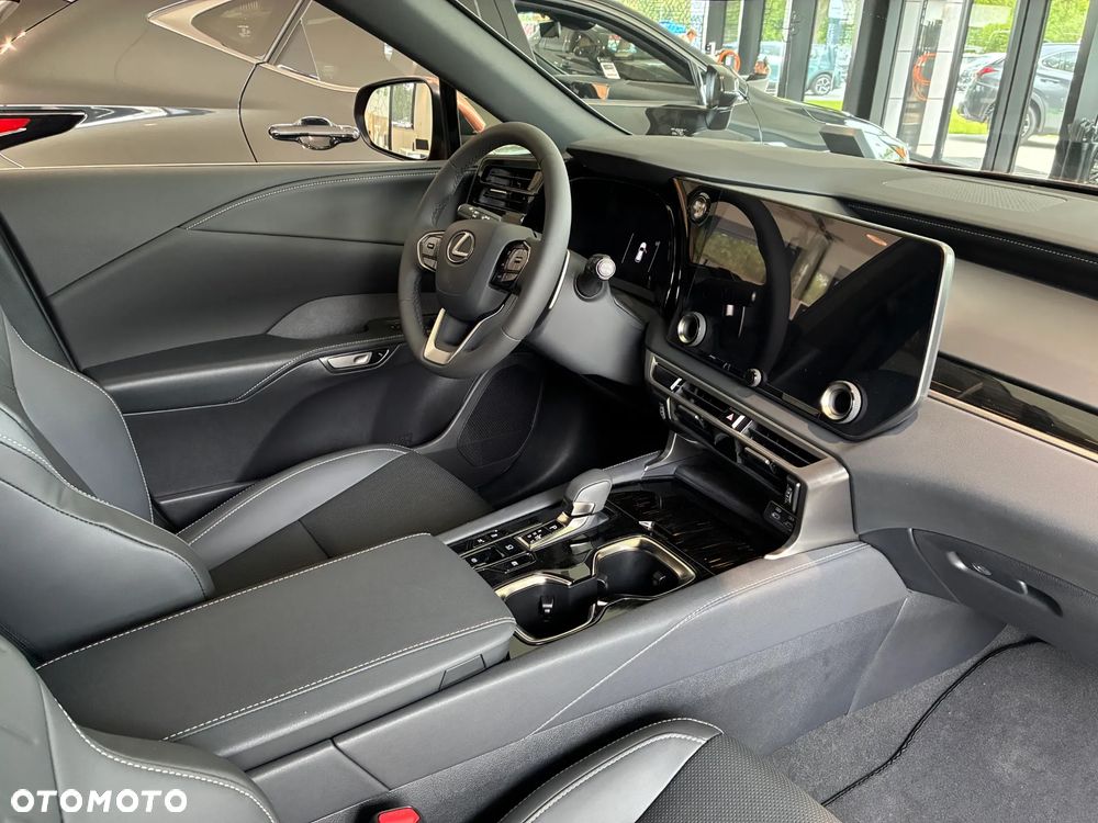 Lexus RX - 5