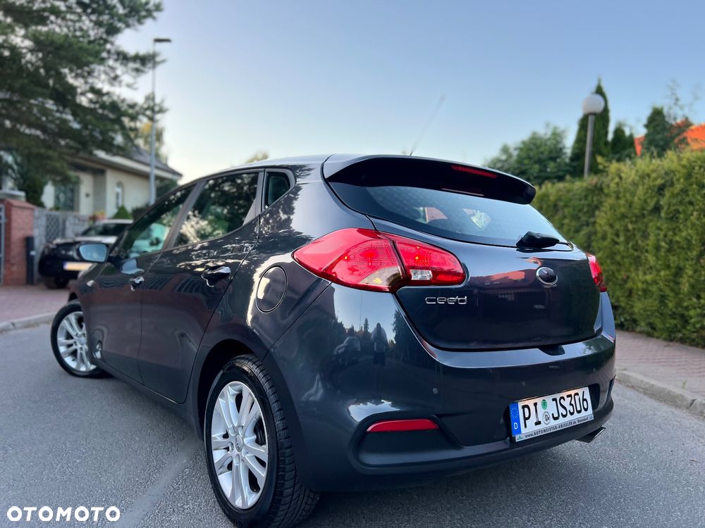 Kia Ceed 1.4 CVVT Dream Team Edition - 3