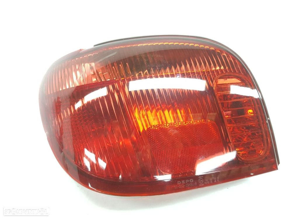 FAROLIM TRASEIRO ESQUERDO TOYOTA YARIS NCP1NLP1SCP1 - 1