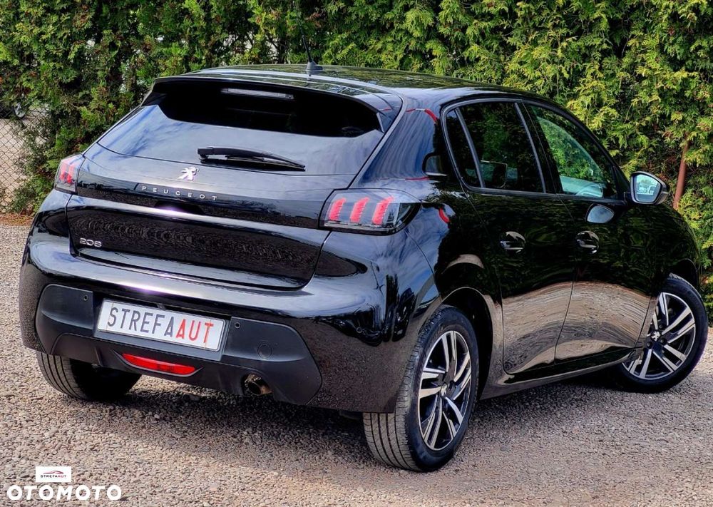 Peugeot 208 - 4