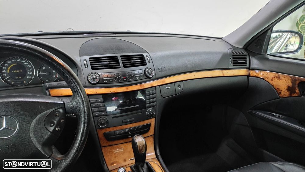 Mercedes-Benz E 220 CDi Avantgarde Aut. - 26