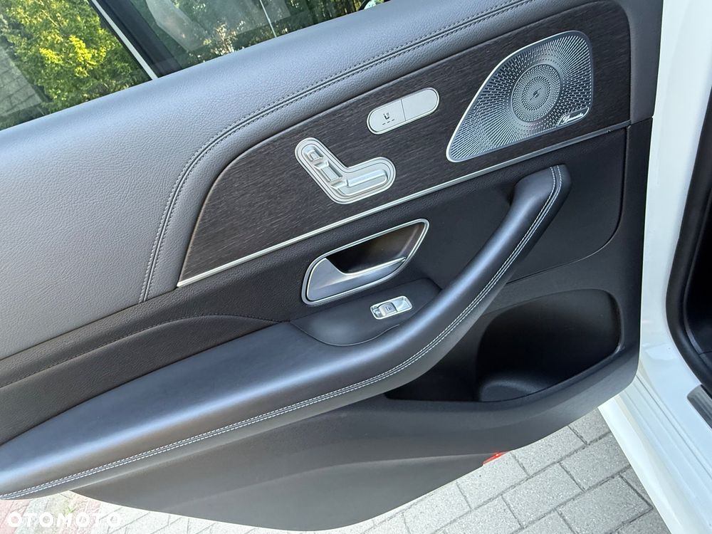 Mercedes-Benz GLS - 17