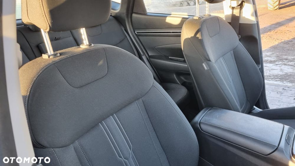 Hyundai Tucson 1.6 T-GDi HEV 2WD Select - 27