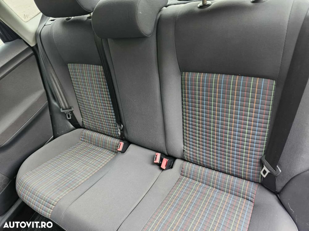 Volkswagen Polo - 30