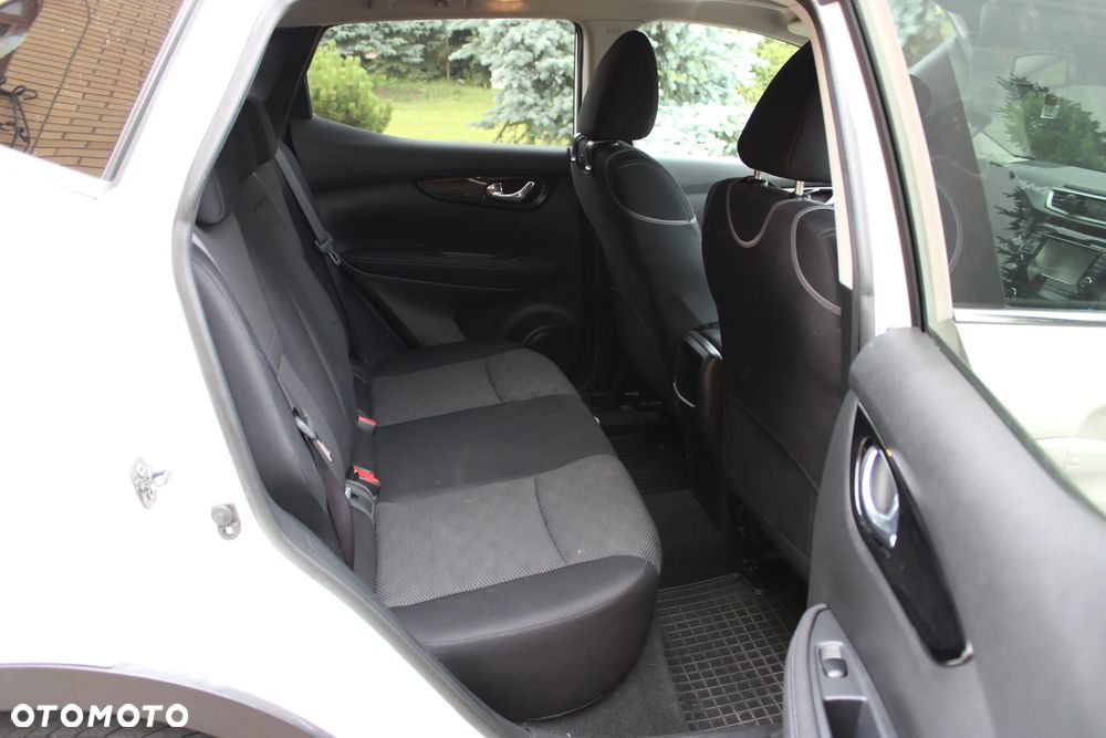Nissan Qashqai 1.2 DIG-T N-Connecta Xtronic - 21
