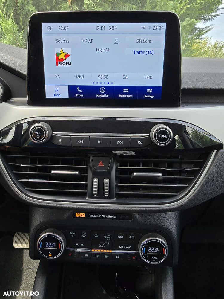 Ford Kuga 2.0 EcoBlue 4x4 Aut. TITANIUM - 30