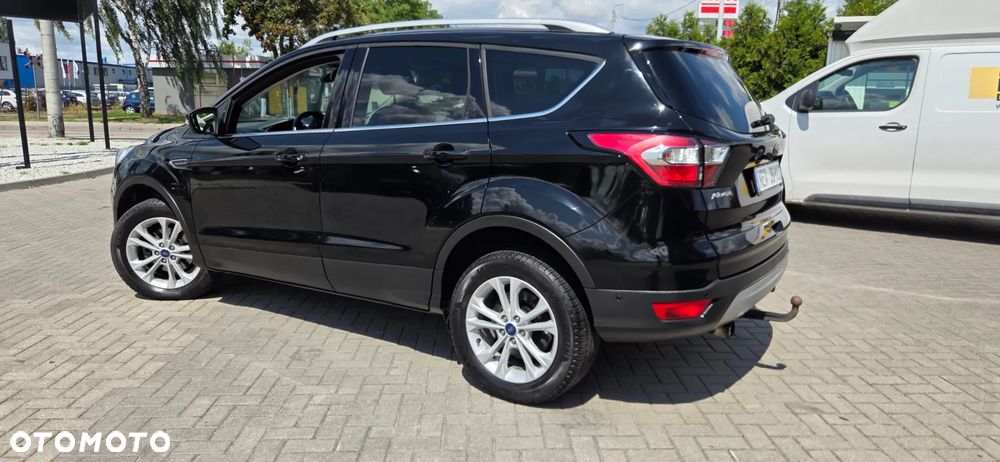 Ford Kuga 1.5 EcoBoost 2x4 Titanium - 10