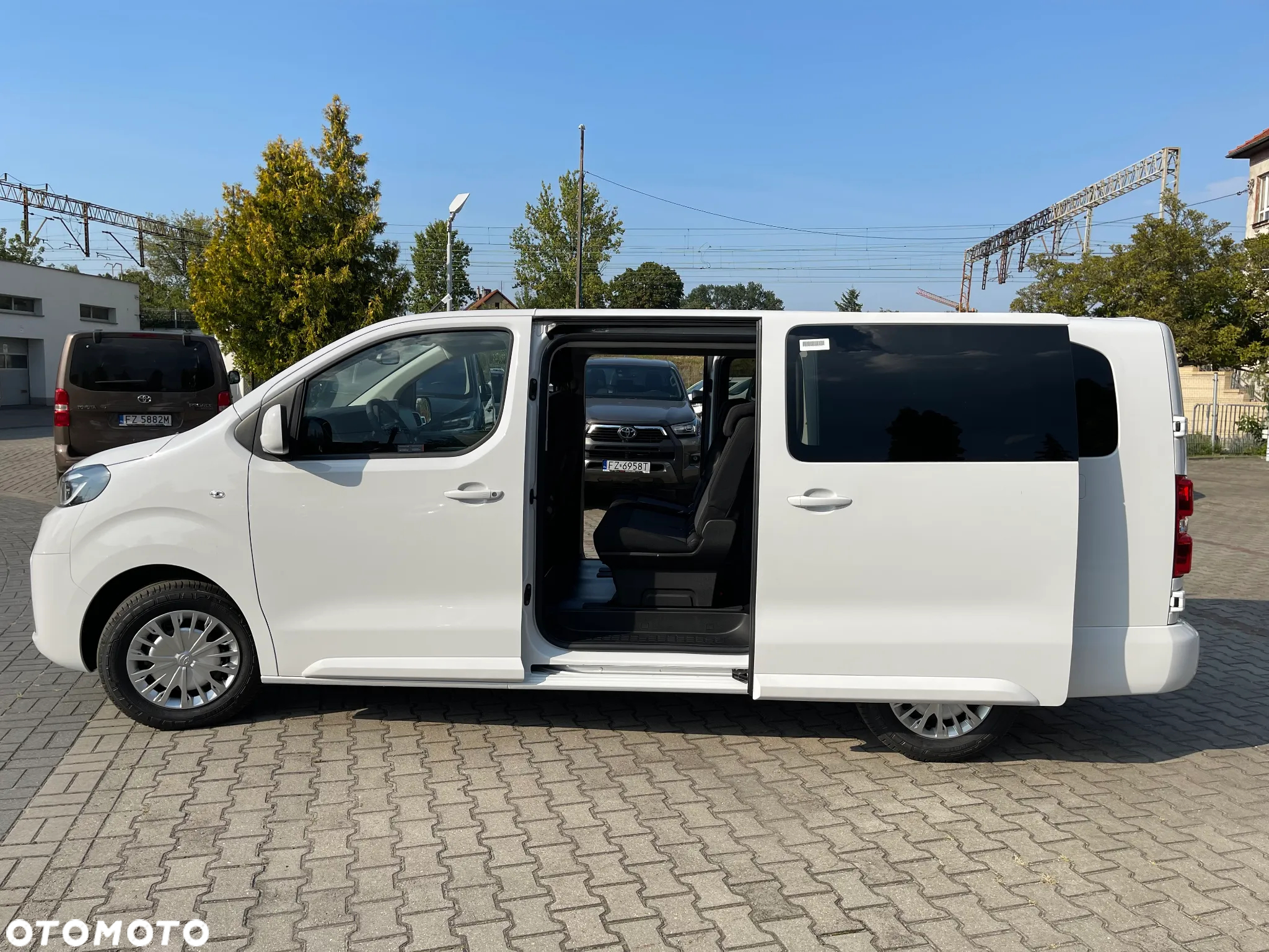 Toyota Proace Verso 2.0 D4-D Long Business - 10