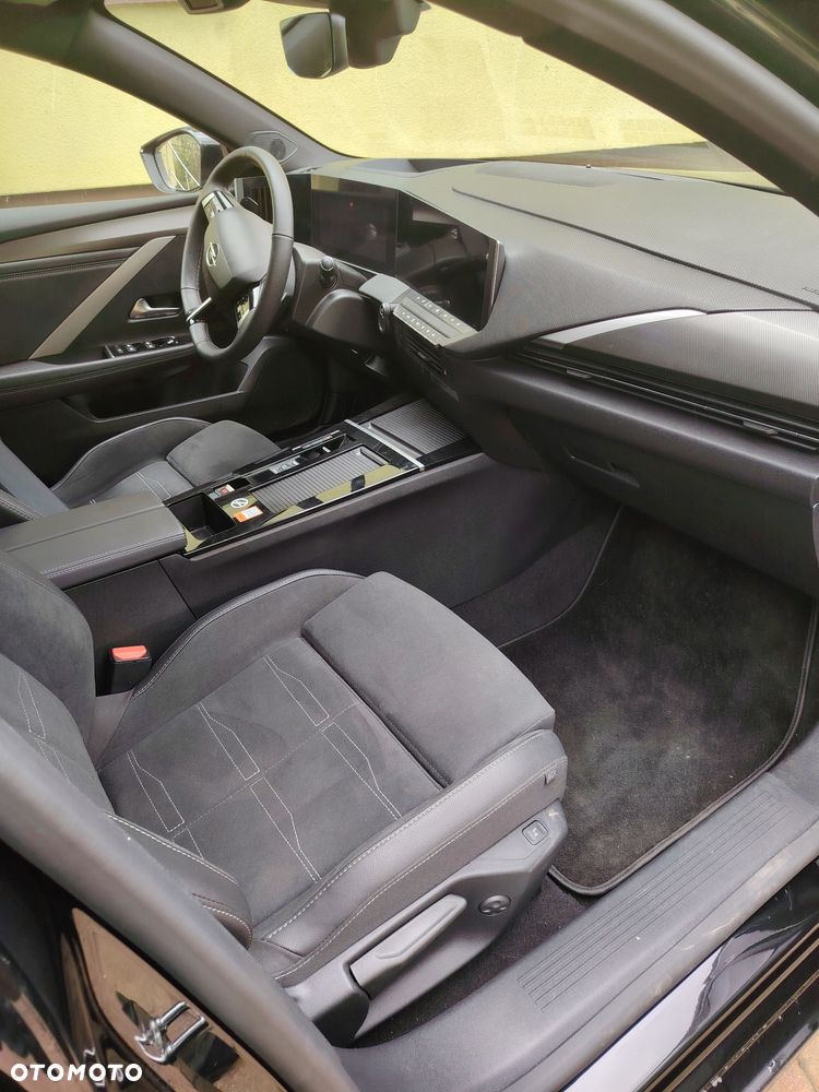 Opel Astra 1.2 T GS S&S - 6