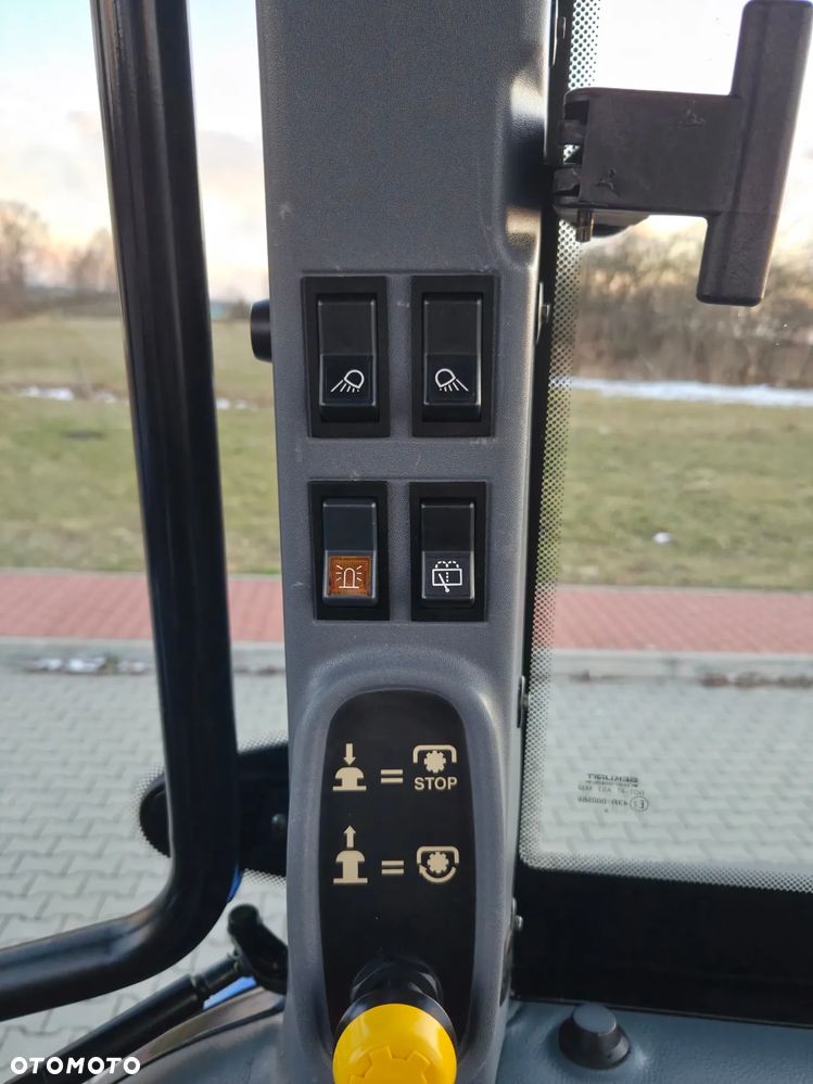 New Holland TL100A - 30