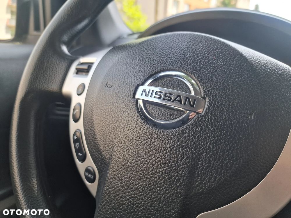 Nissan X-Trail 2.0 dCi 4x4 DPF LE - 25