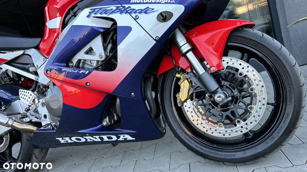 Honda CBR - 15