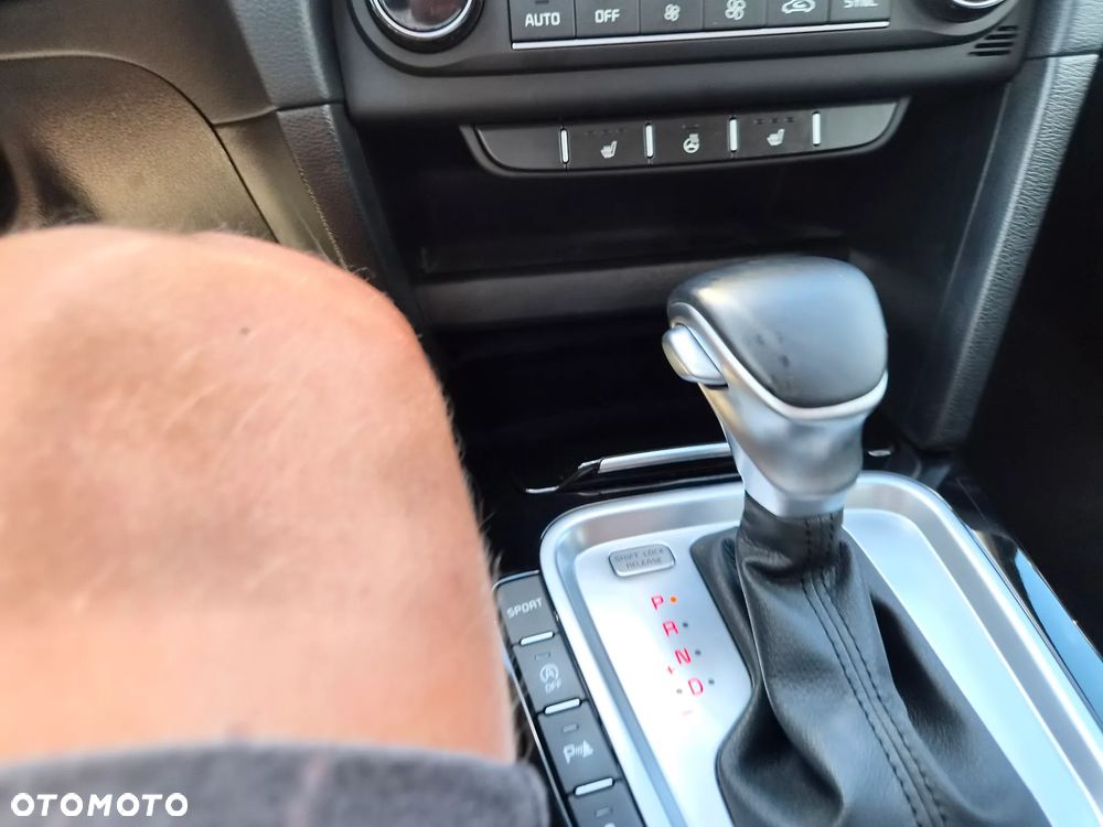 Kia Ceed 1.5 T-GDI DCT7 OPF Platinum Edition - 30