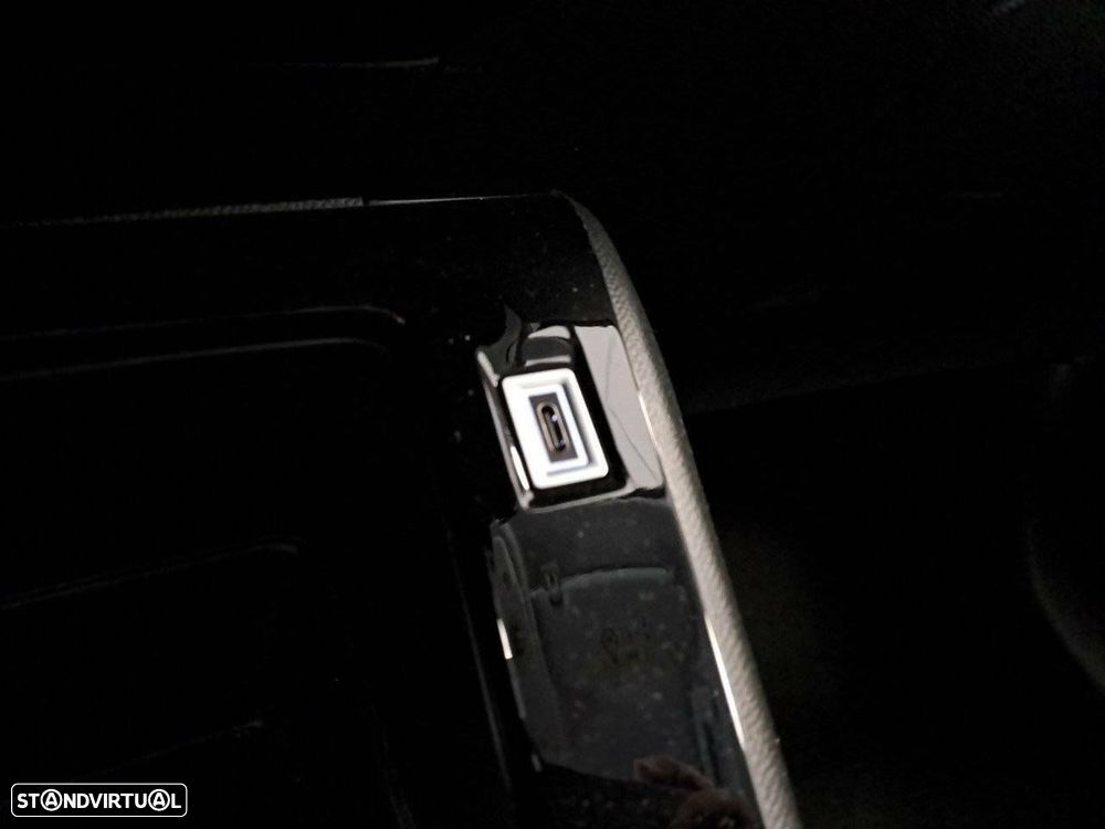 Peugeot 208 1.2 PureTech Style - 23