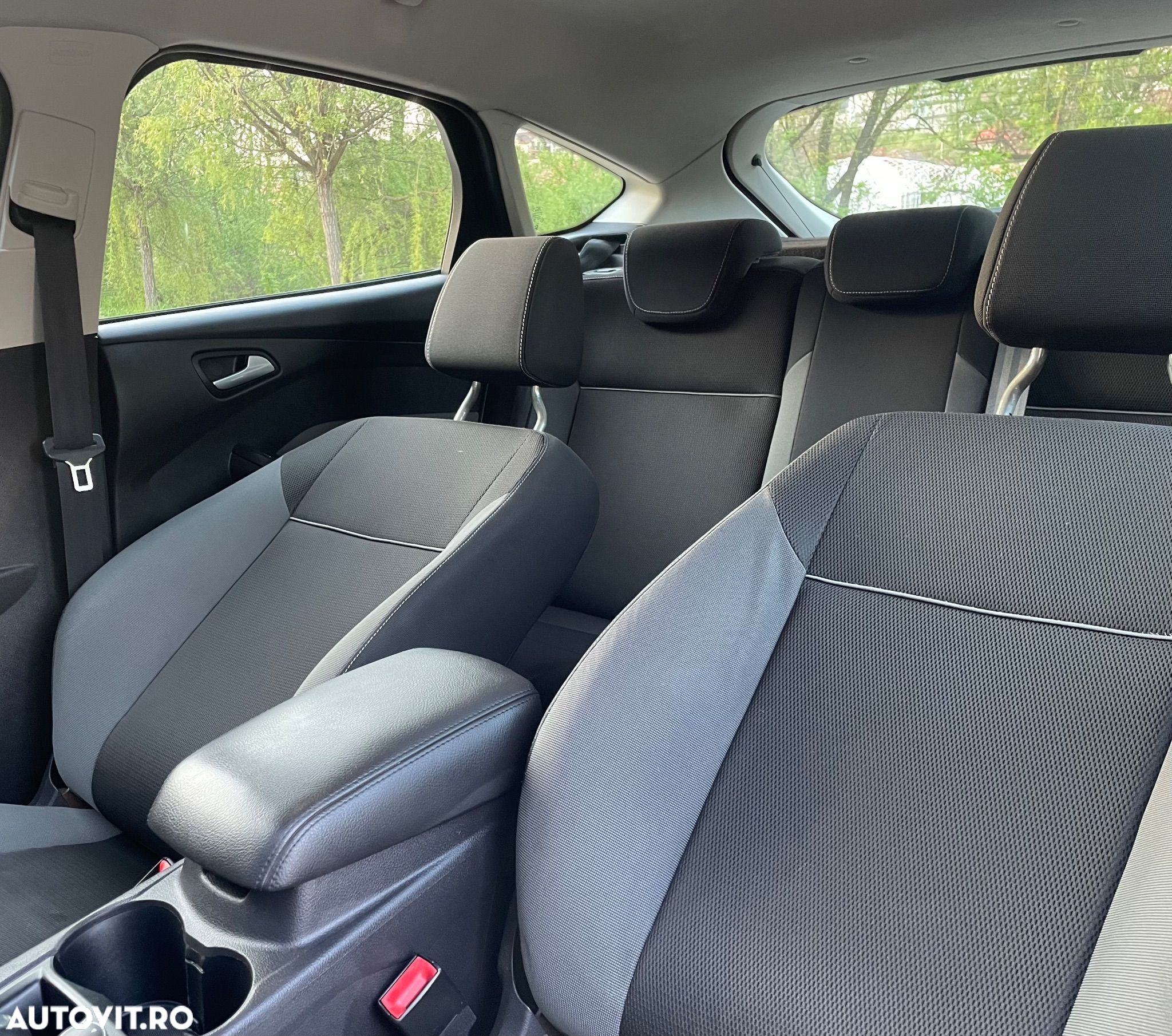 Ford Focus 1.6 TDCi ECOnetic 99g Start-Stopp-System Trend - 17