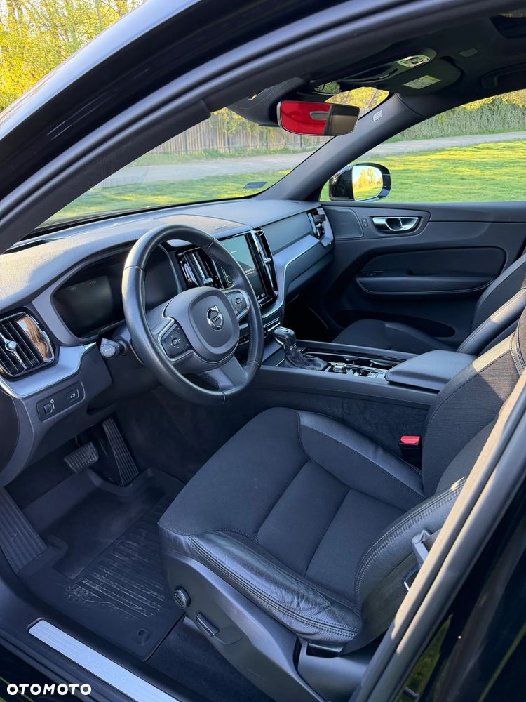 Volvo XC 60 D4 Momentum Pro - 13