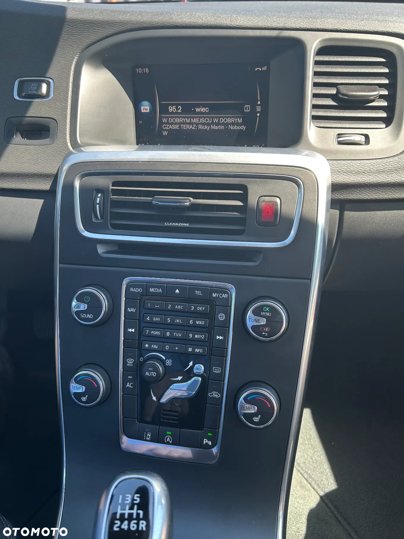 Volvo V60 D4 Drive-E Momentum - 14