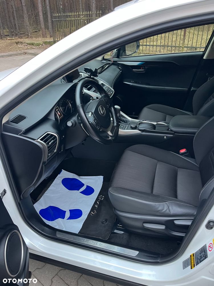 Lexus NX 200t Elegance 2WD - 6