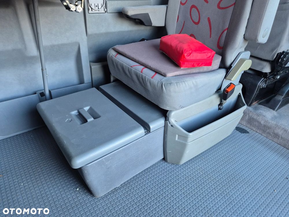 Volkswagen Multivan Standard - 29