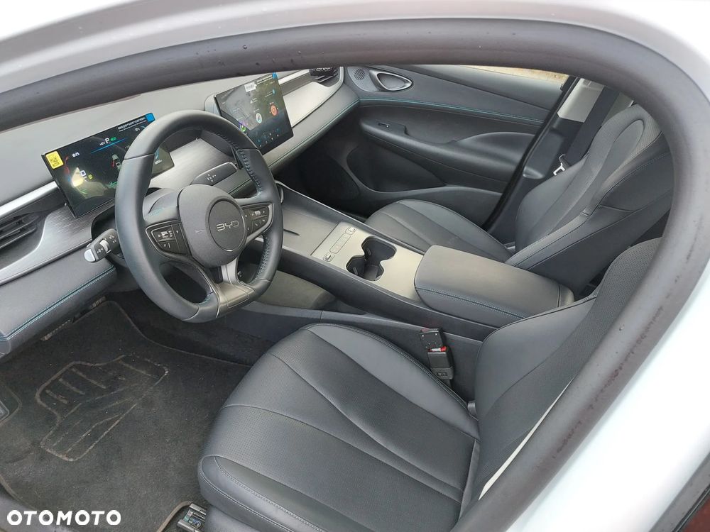 BYD Seal 5 - 9