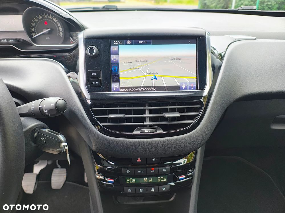 Peugeot 208 1.6 BlueHDi Active S&S - 19