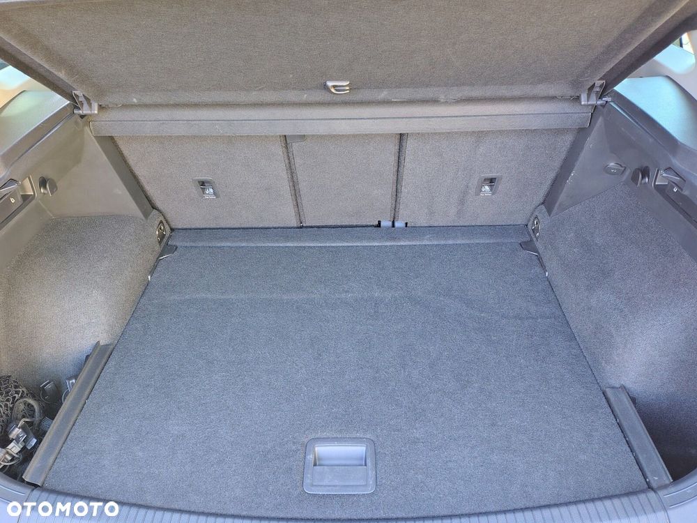 Volkswagen Tiguan - 22
