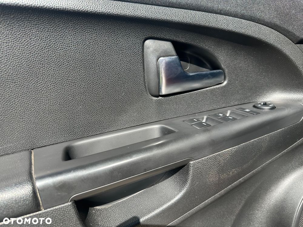 Kia Venga 1.6 Business Line - 19