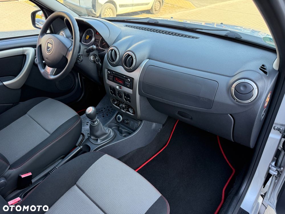 Dacia Duster 1.5 dCi Laureate 4x4 - 13