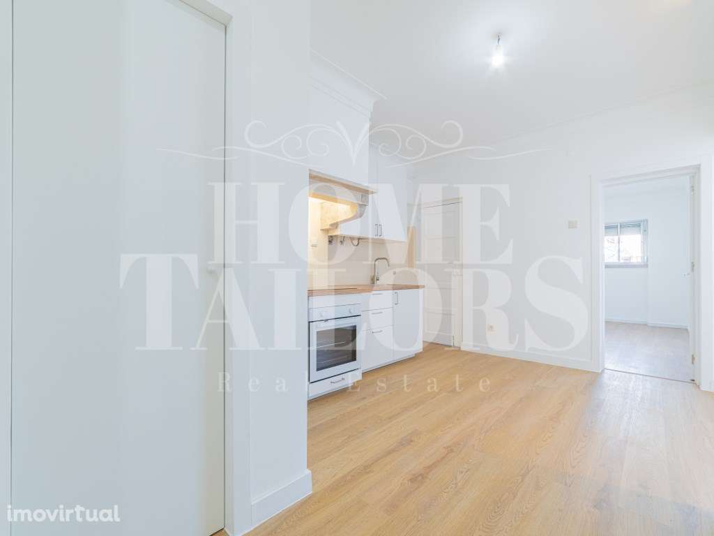 Arrendamento na Graça - Excelente T1 acabado de remodelar - Grande imagem: 2/14