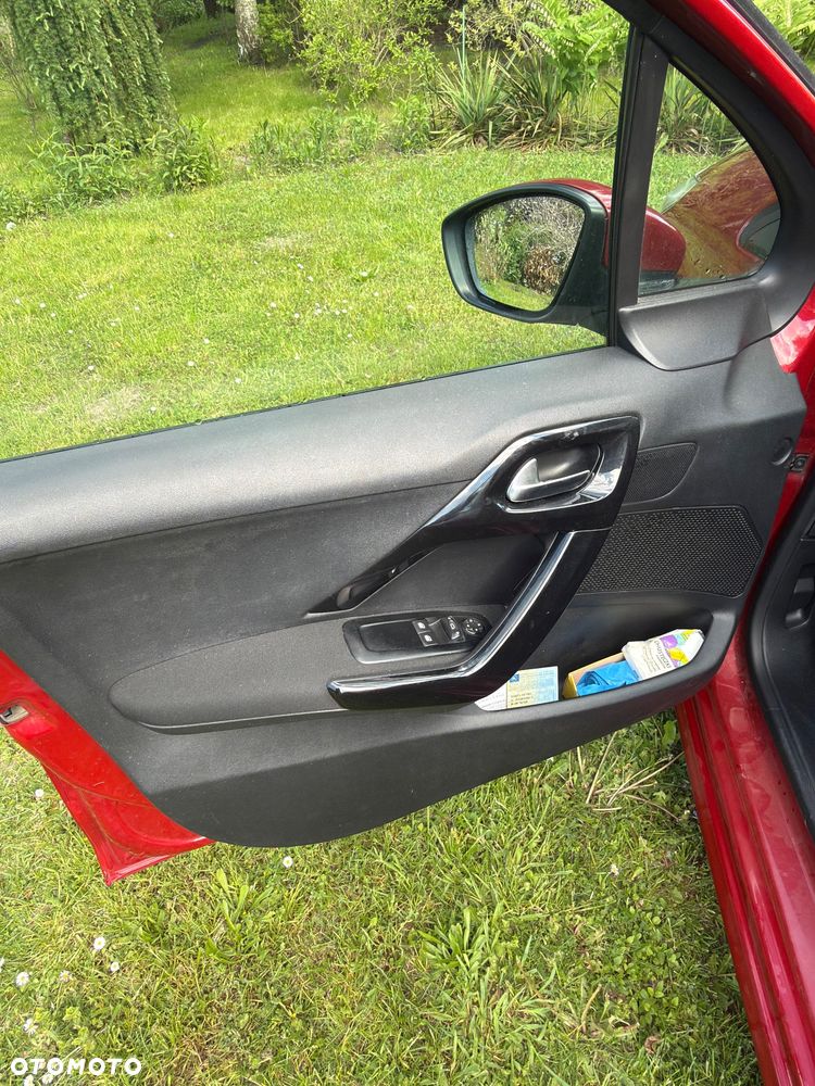 Peugeot 208 1.4 HDi Active - 8