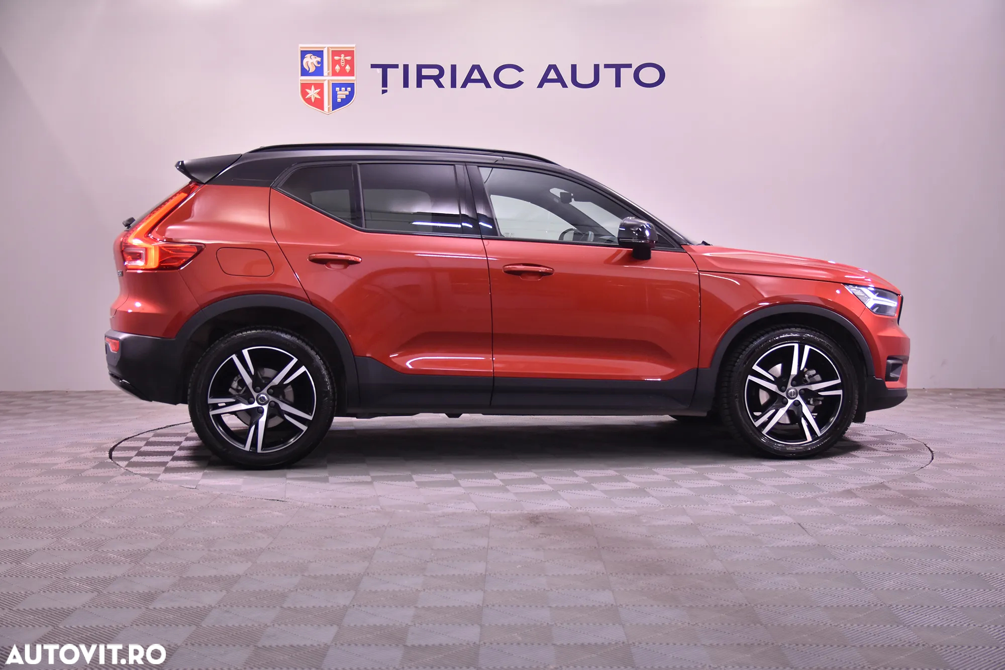 Volvo XC 40 B5 B AWD Geartronic RDesign - 6