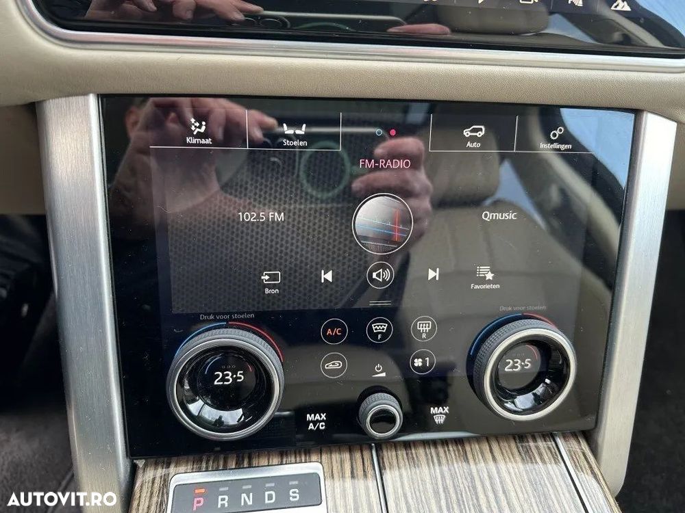 Land Rover Range Rover 3.0L TDV6 Vogue - 11