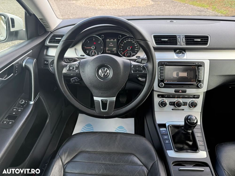 Volkswagen Passat 2.0 TDI DPF R-Line Edition Plus - 11