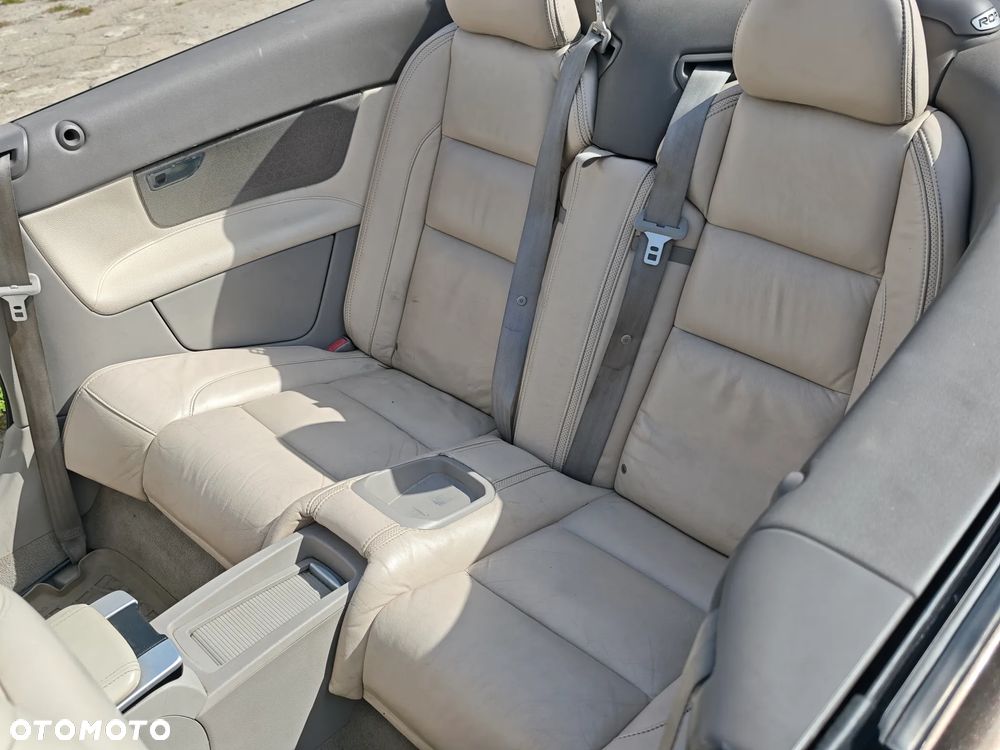 Volvo C70 T5 Momentum - 13
