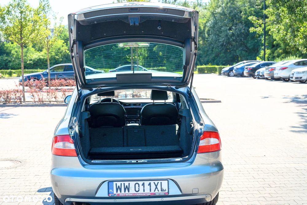Skoda Superb 2.0 TDI Elegance DSG - 34
