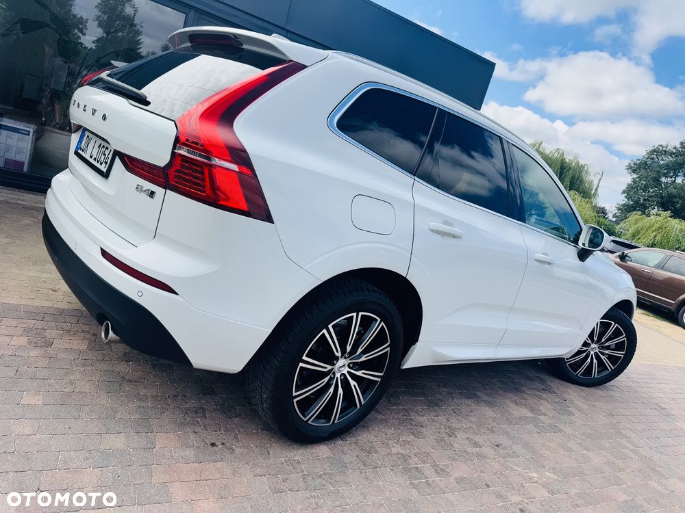 Volvo XC 60 B4 D AWD Geartronic Momentum Pro - 34