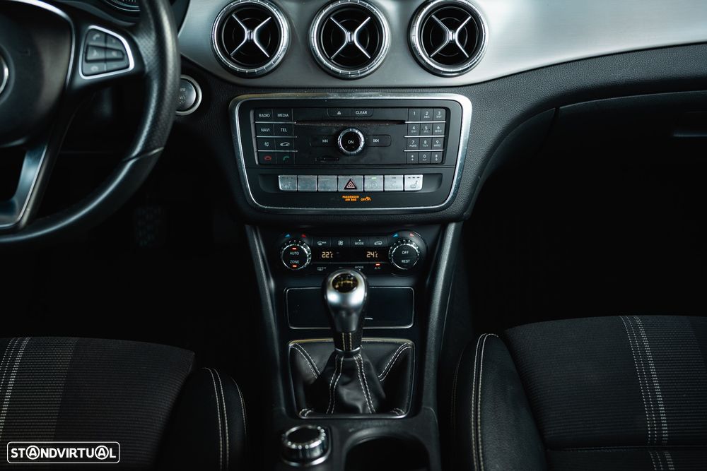 Mercedes-Benz CLA 200 Shooting Brake d Urban - 31