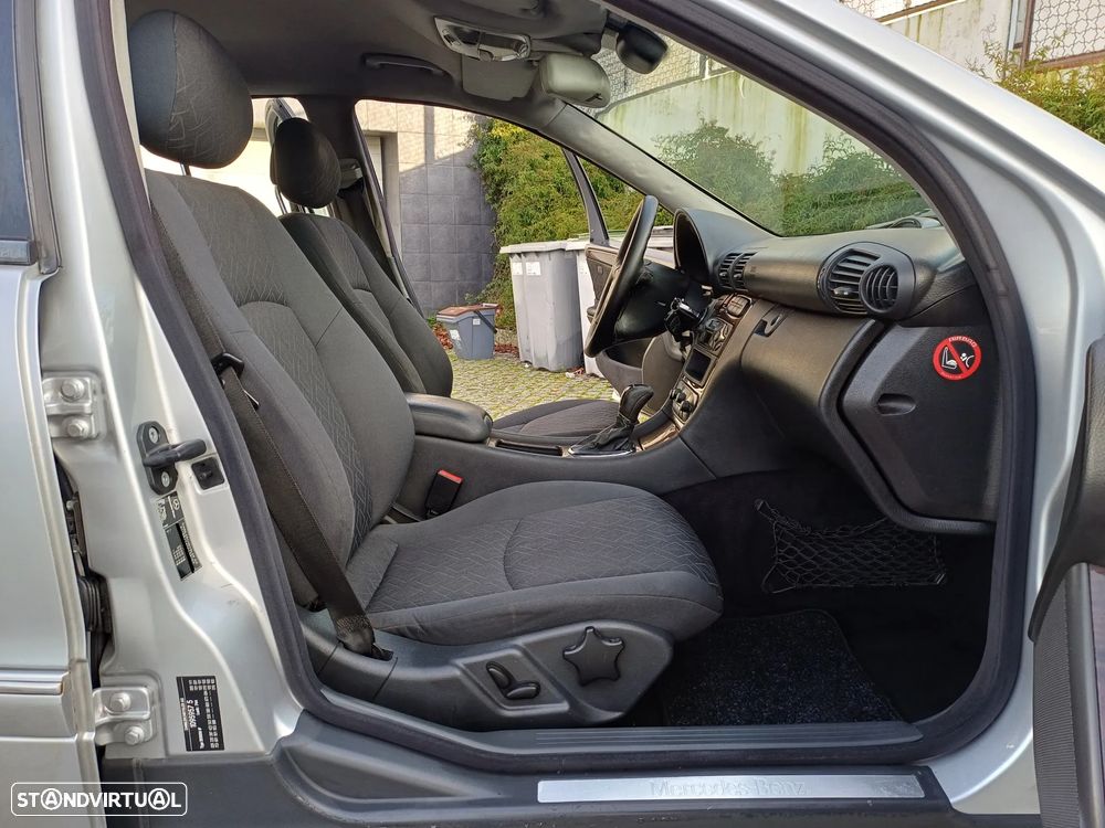 Mercedes-Benz C 220 CDI Auto Avantgarde - 30