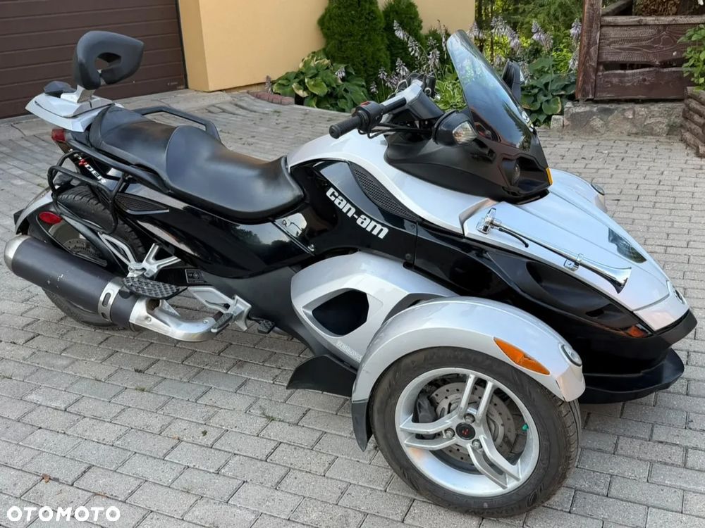 Can-Am Spyder - 4